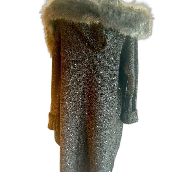 Jennifer Lopez sweater coat heavy knit faux fur collar sequins good cond. LG - Picture 2 of 6